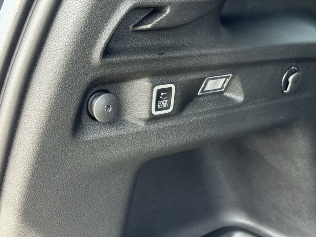2025 Jeep Grand Cherokee L Altitude X Crestwood KY