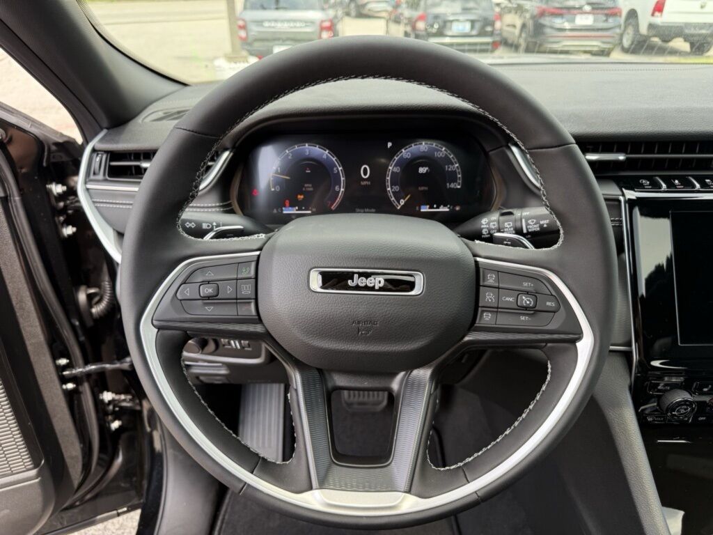 2025 Jeep Grand Cherokee L Altitude X Crestwood KY