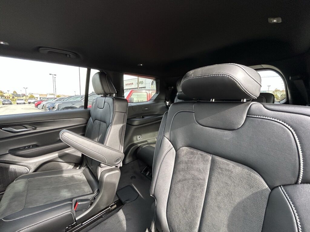 2025 Jeep Grand Cherokee L Altitude X Crestwood KY