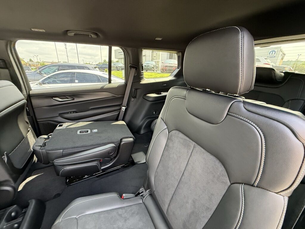 2025 Jeep Grand Cherokee L Altitude X Crestwood KY