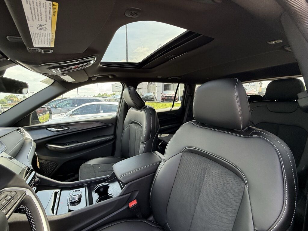 2025 Jeep Grand Cherokee L Altitude X Crestwood KY