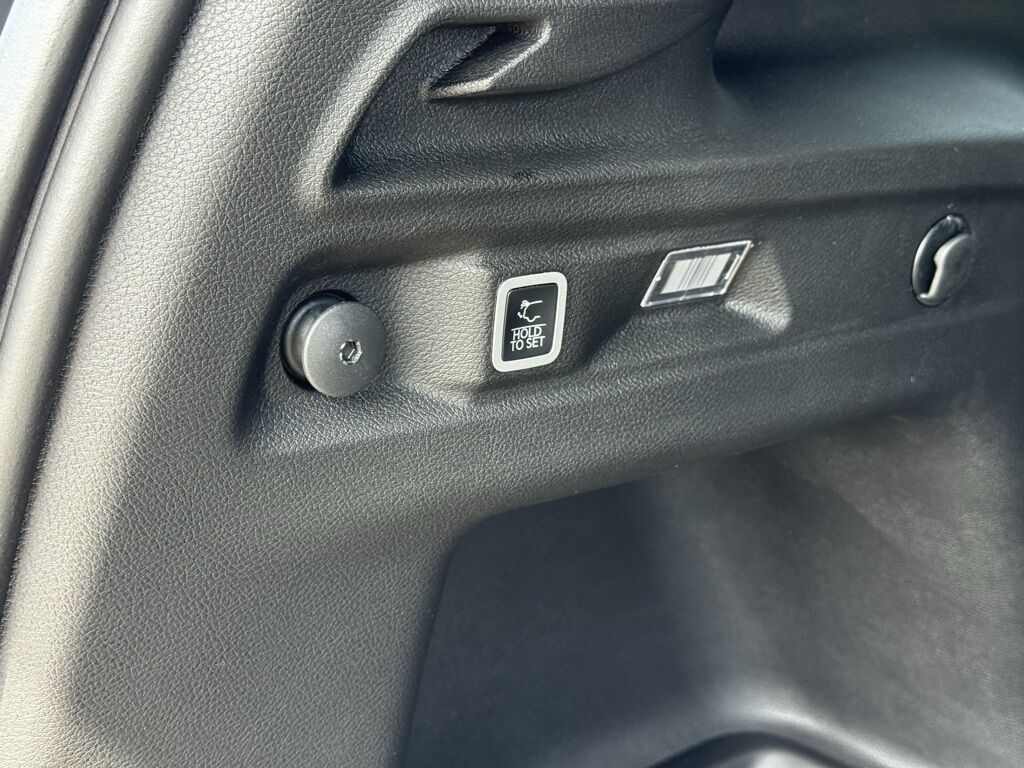 2025 Jeep Grand Cherokee L Altitude X Crestwood KY