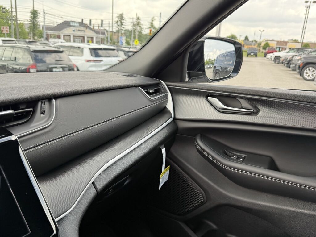 2025 Jeep Grand Cherokee L Altitude X Crestwood KY