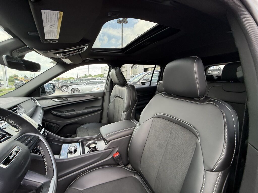 2025 Jeep Grand Cherokee L Altitude X Crestwood KY