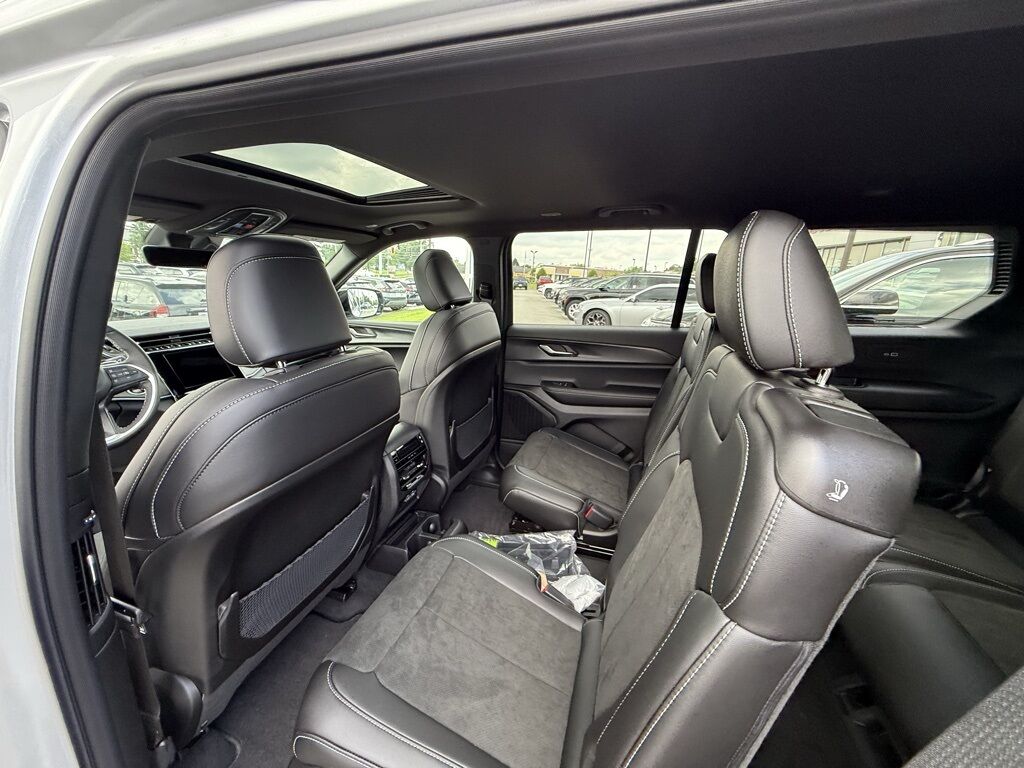 2025 Jeep Grand Cherokee L Altitude X Crestwood KY