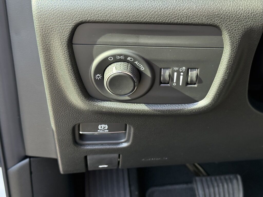 2025 Jeep Grand Cherokee L Altitude X Crestwood KY