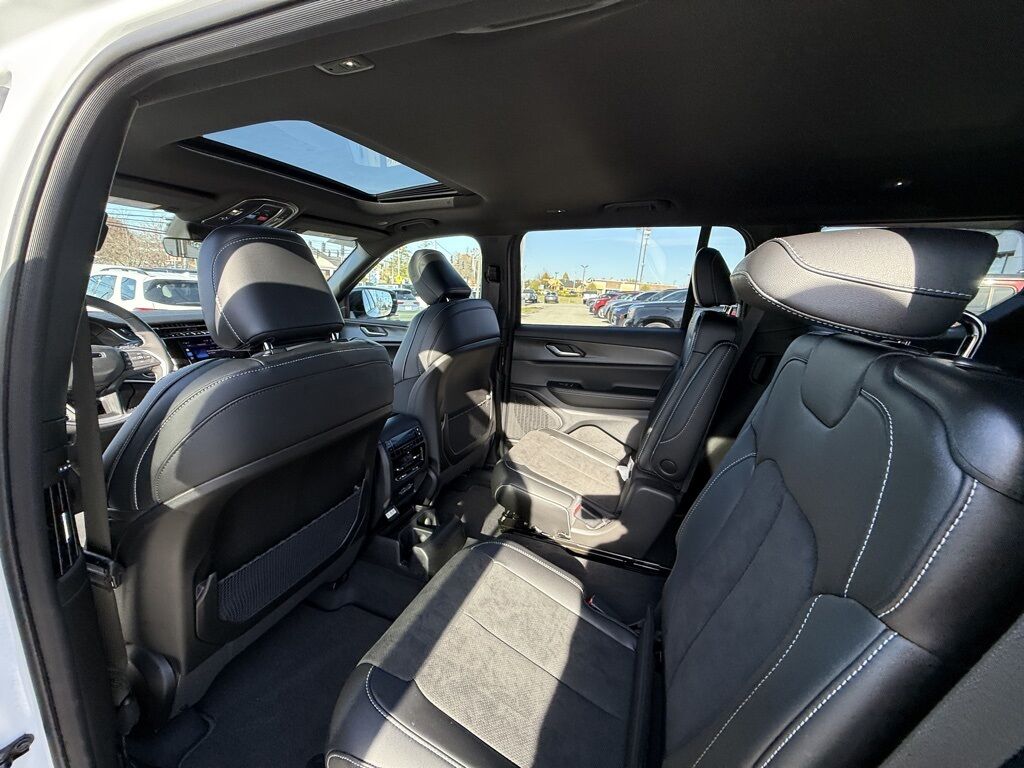 2025 Jeep Grand Cherokee L Altitude X Crestwood KY