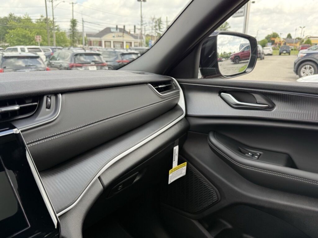 2025 Jeep Grand Cherokee L Altitude X Crestwood KY