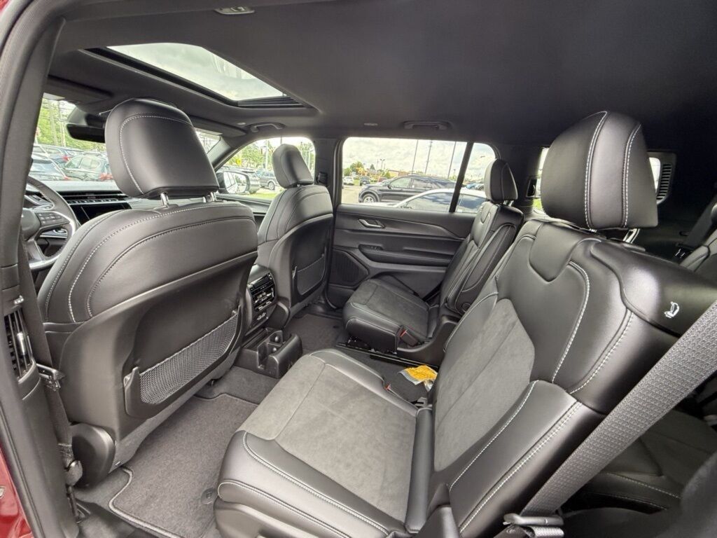 2025 Jeep Grand Cherokee L Altitude X Crestwood KY