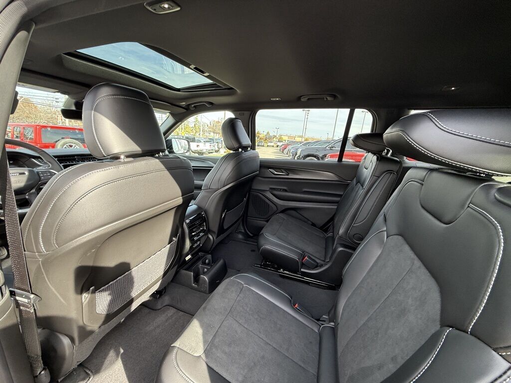 2025 Jeep Grand Cherokee L Altitude X Crestwood KY