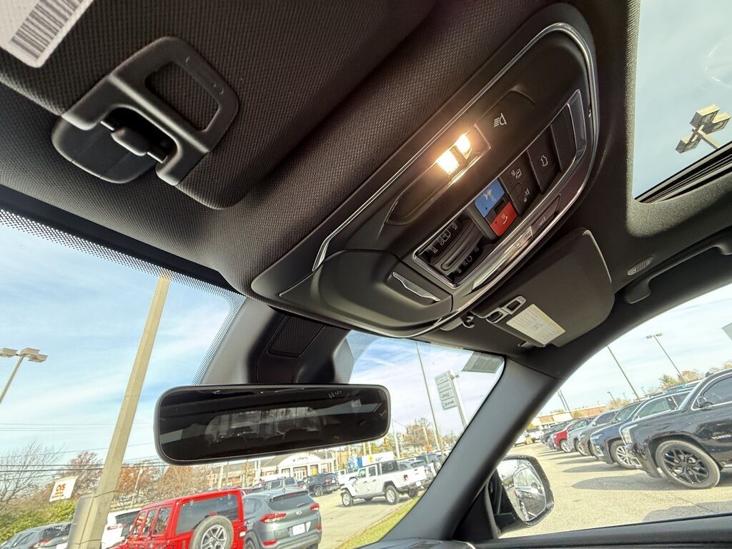 2025 Jeep Grand Cherokee L Altitude X Crestwood KY