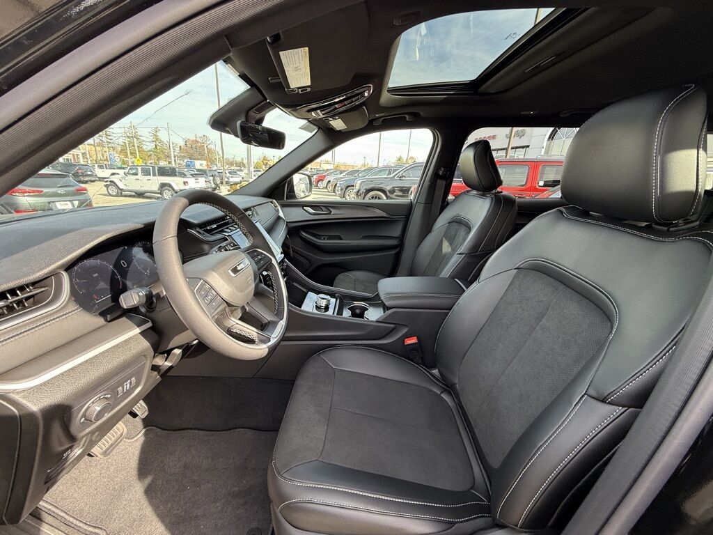 2025 Jeep Grand Cherokee L Altitude X Crestwood KY