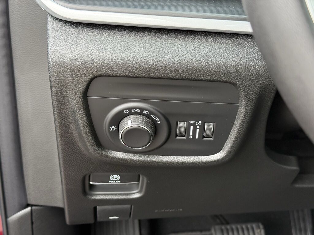 2025 Jeep Grand Cherokee L Altitude X Crestwood KY