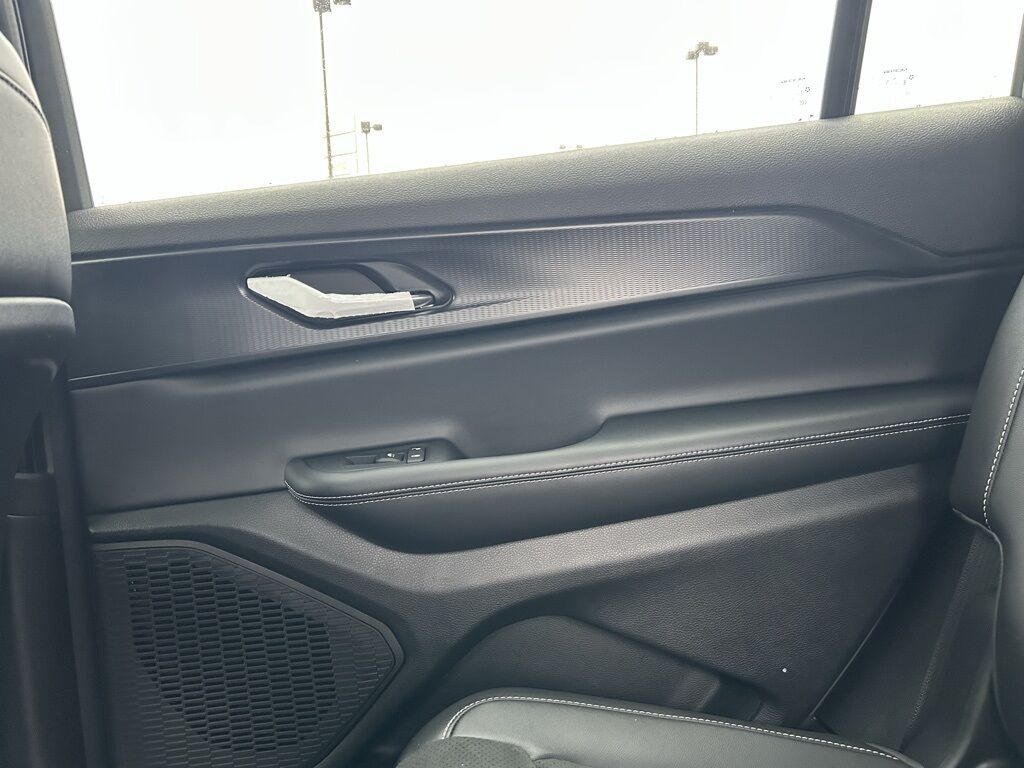 2025 Jeep Grand Cherokee L Altitude X Crestwood KY