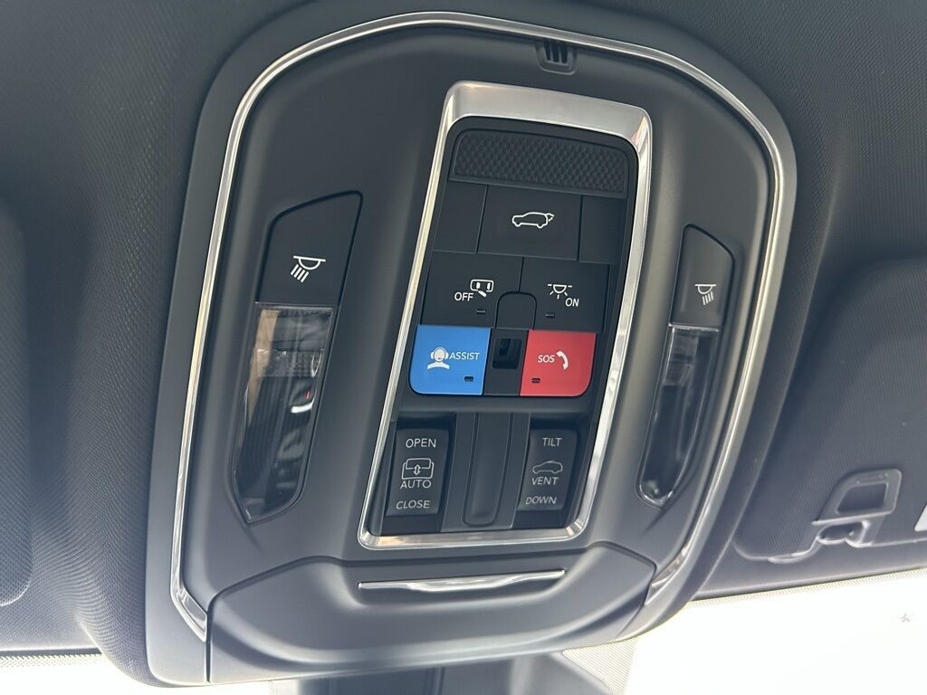 2025 Jeep Grand Cherokee L Altitude X Crestwood KY