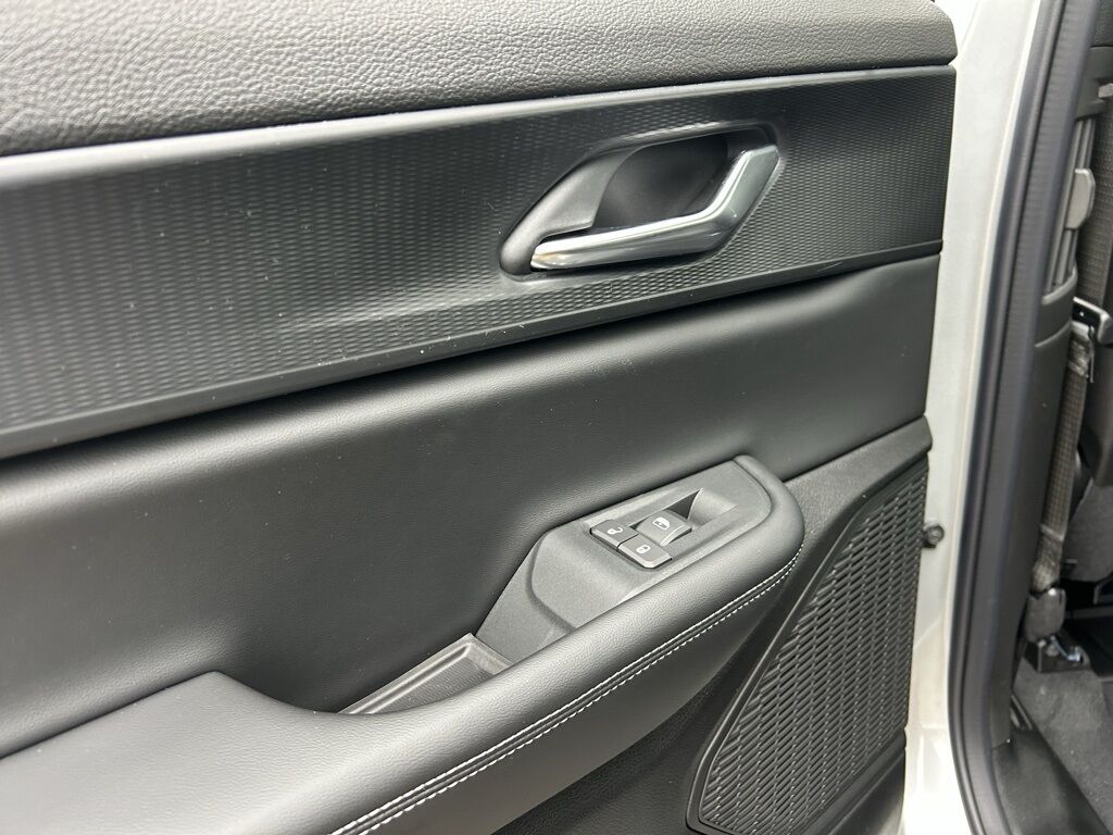 2025 Jeep Grand Cherokee L Altitude X Crestwood KY