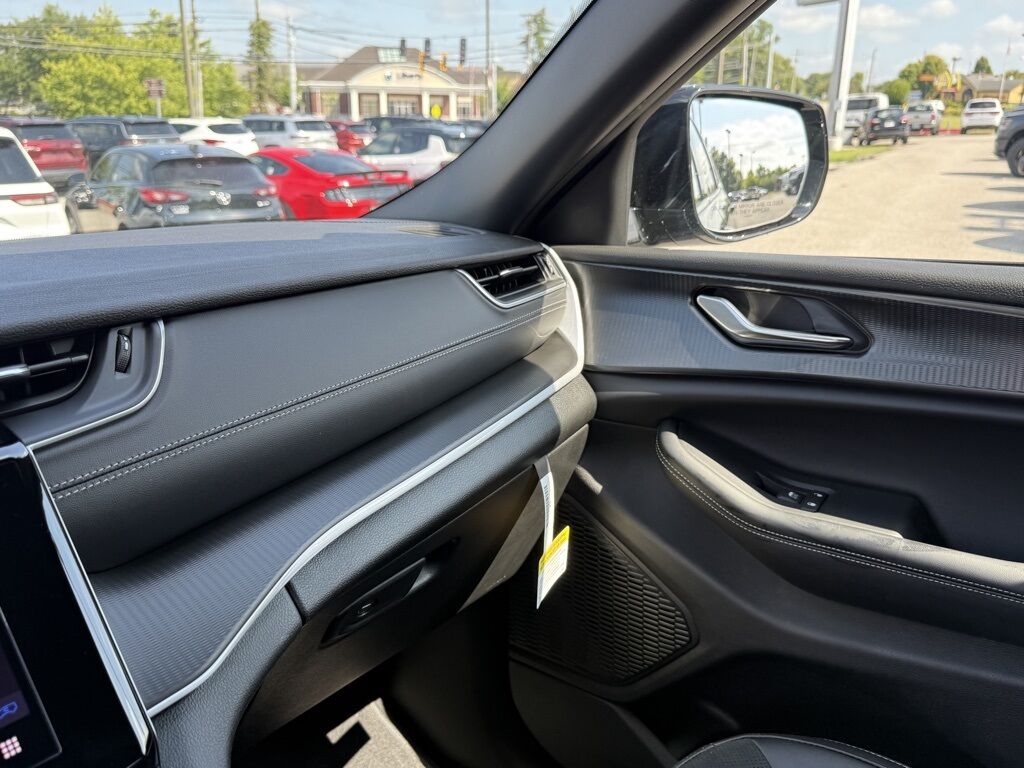 2025 Jeep Grand Cherokee L Altitude X Crestwood KY
