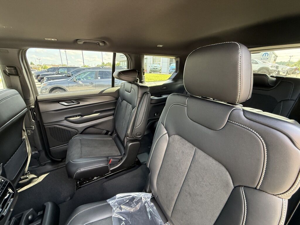 2025 Jeep Grand Cherokee L Altitude X Crestwood KY