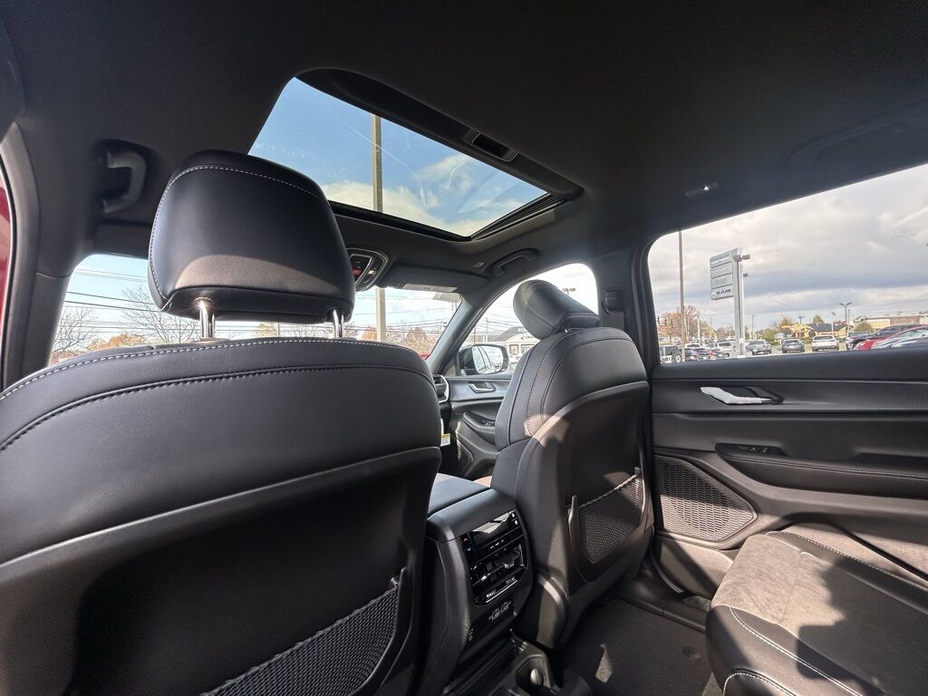 2025 Jeep Grand Cherokee L Altitude X Crestwood KY