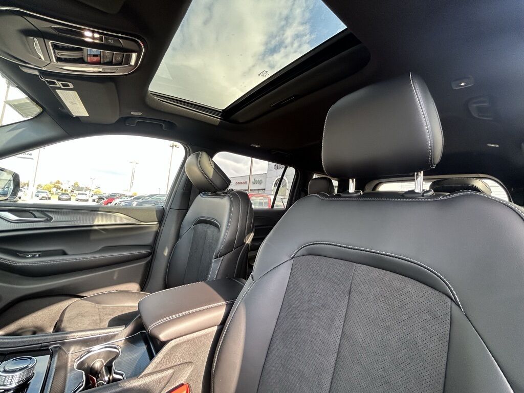 2025 Jeep Grand Cherokee L Altitude X Crestwood KY