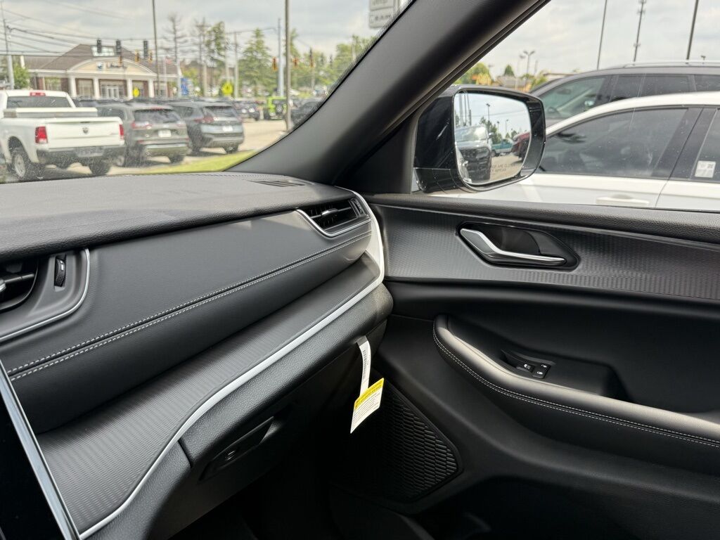 2025 Jeep Grand Cherokee L Altitude X Crestwood KY