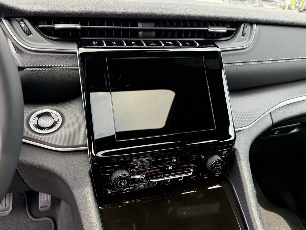 2025 Jeep Grand Cherokee L Altitude X Crestwood KY
