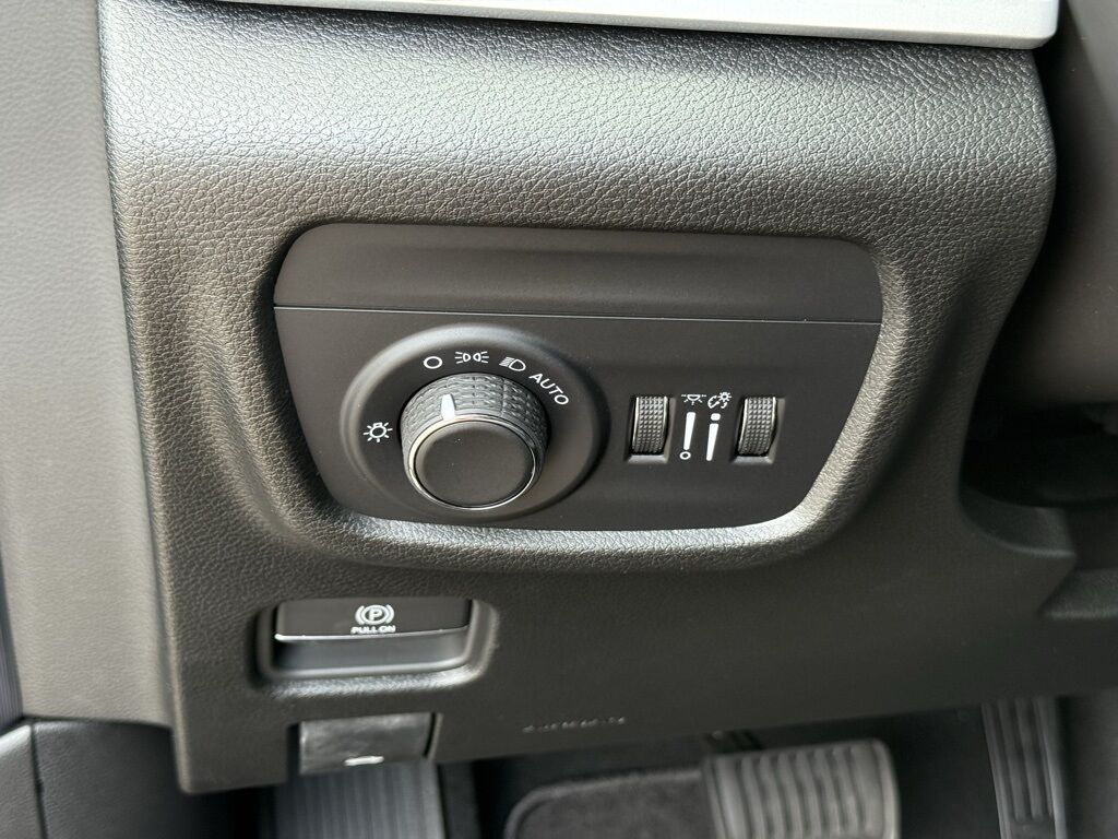 2025 Jeep Grand Cherokee L Altitude X Crestwood KY