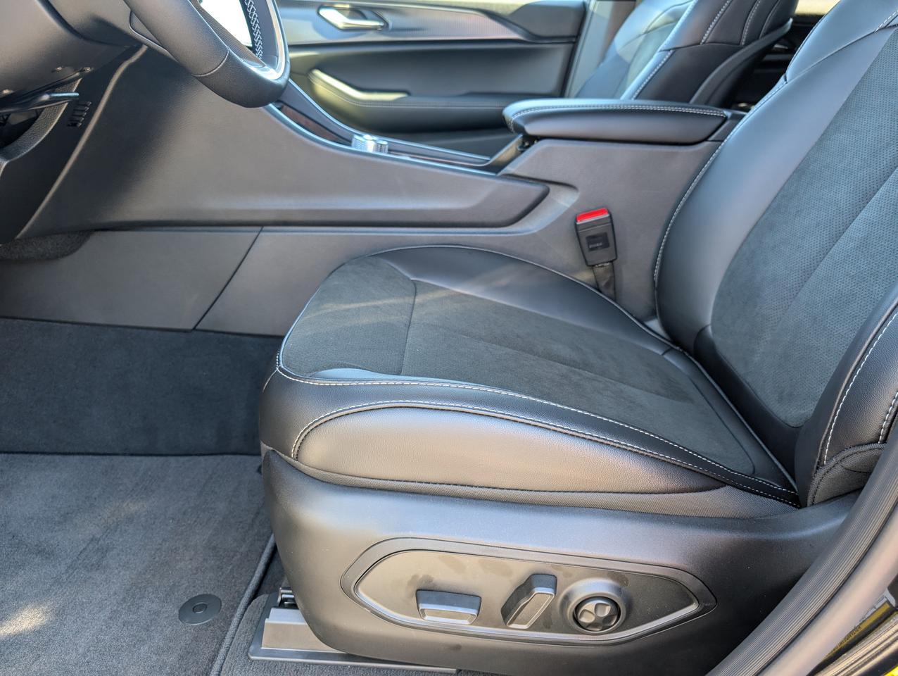 2025 Jeep Grand Cherokee L Altitude X Dalton GA