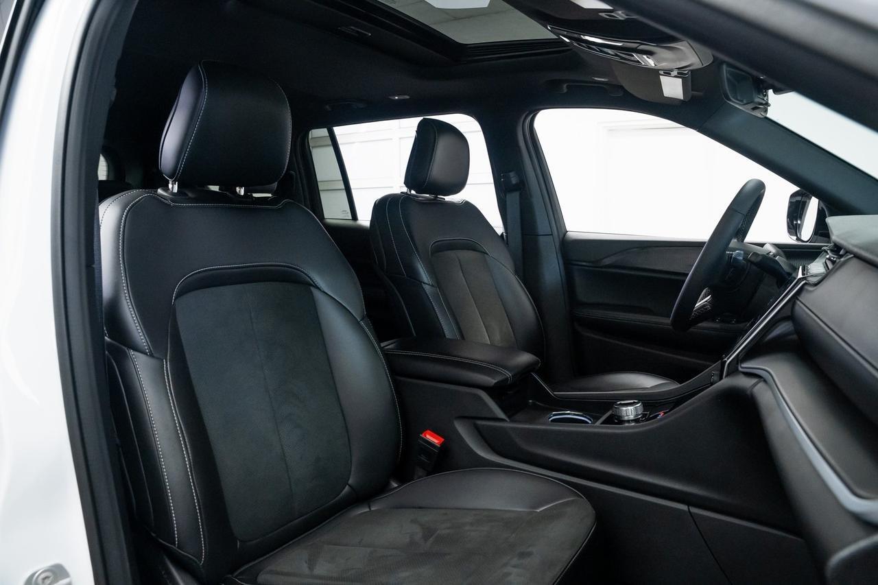 2025 Jeep Grand Cherokee L Altitude X Heated Seats 3rd Row Portland OR