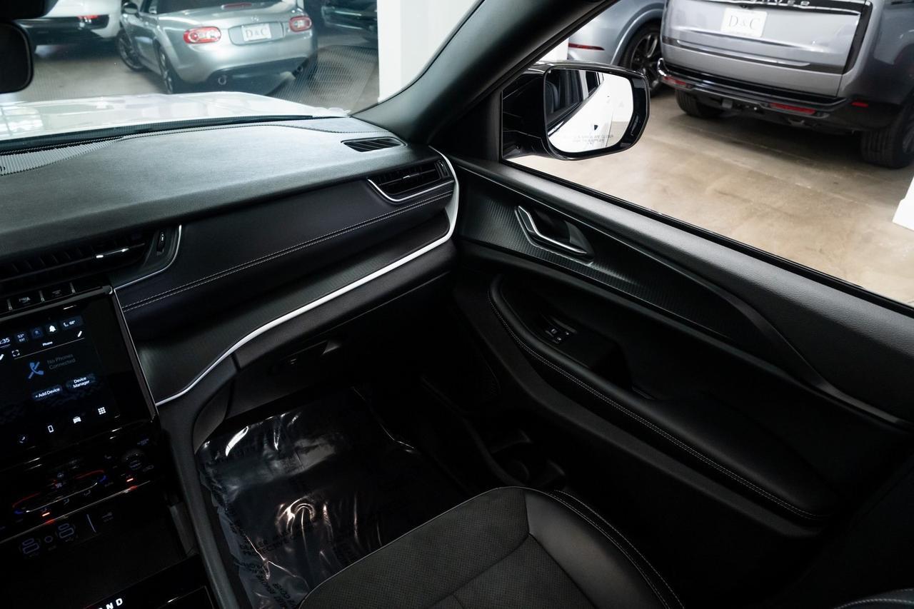 2025 Jeep Grand Cherokee L Altitude X Heated Seats 3rd Row Portland OR