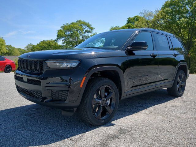 2025 Jeep Grand Cherokee L Altitude X Appleton WI