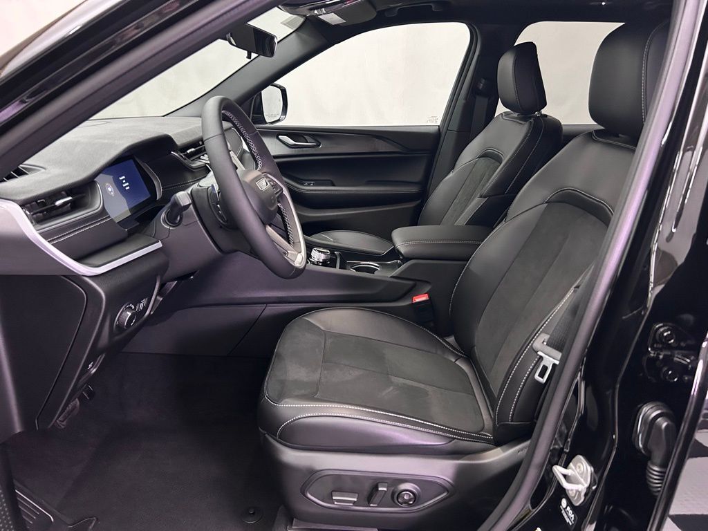 2025 Jeep Grand Cherokee L Altitude X Portland OR