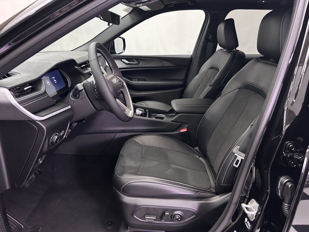 2025 Jeep Grand Cherokee L Altitude X Portland OR