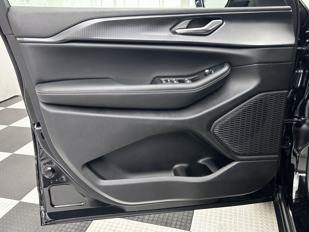 2025 Jeep Grand Cherokee L Altitude X Portland OR