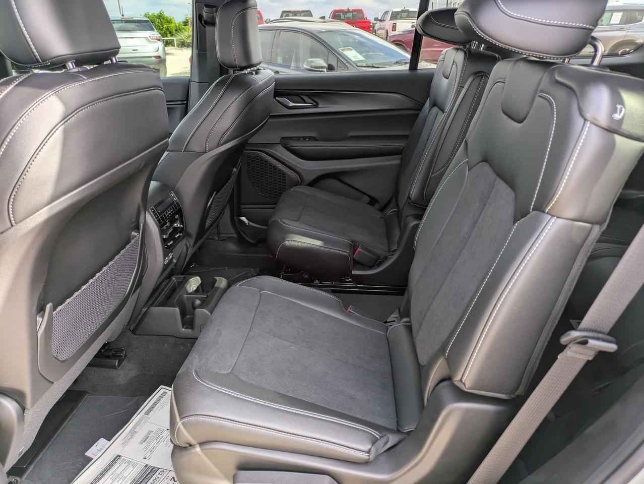 2025 Jeep Grand Cherokee L Altitude X Castroville TX