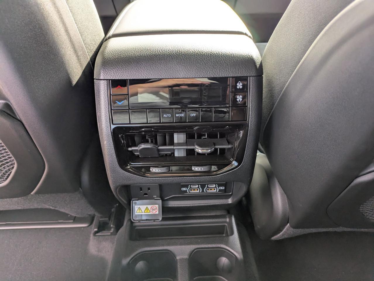 2025 Jeep Grand Cherokee L Altitude X Castroville TX