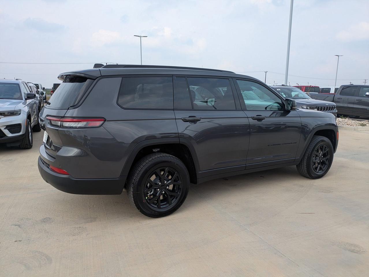 2025 Jeep Grand Cherokee L Altitude X