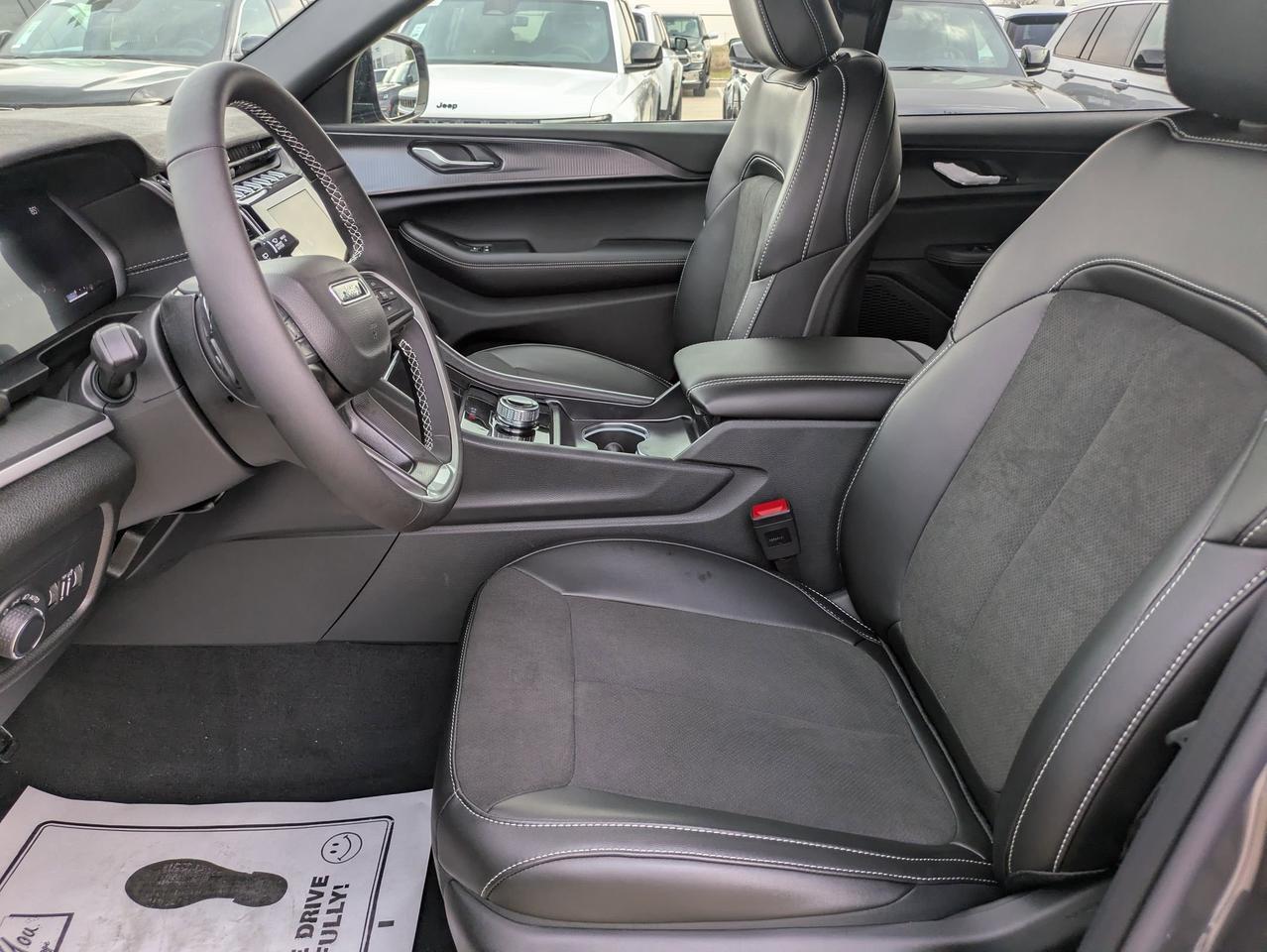 2025 Jeep Grand Cherokee L Altitude X Castroville TX