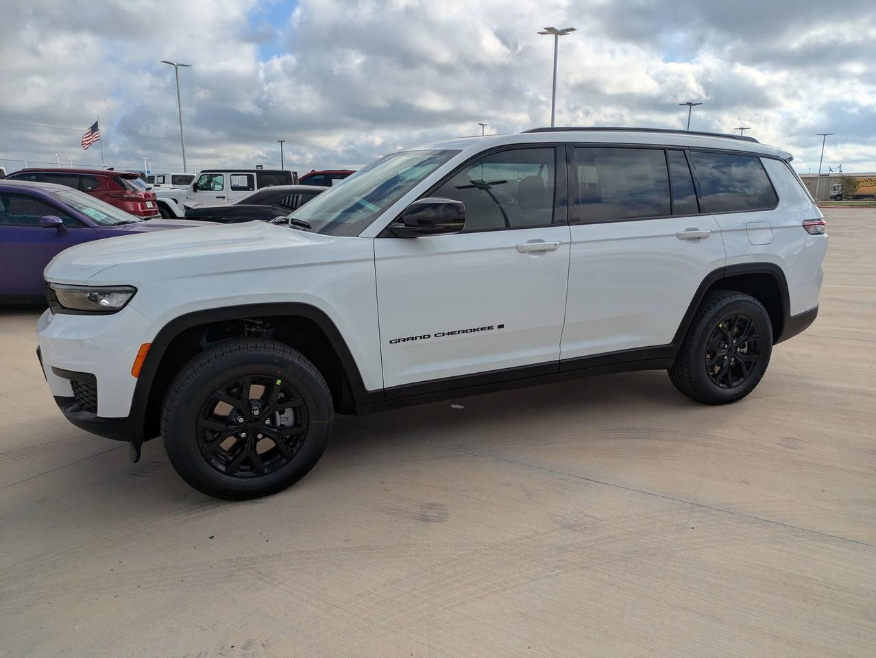 2025 Jeep Grand Cherokee L Altitude X Castroville TX