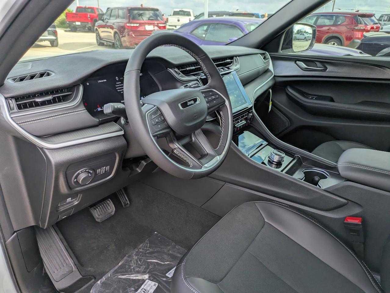 2025 Jeep Grand Cherokee L Altitude X Castroville TX