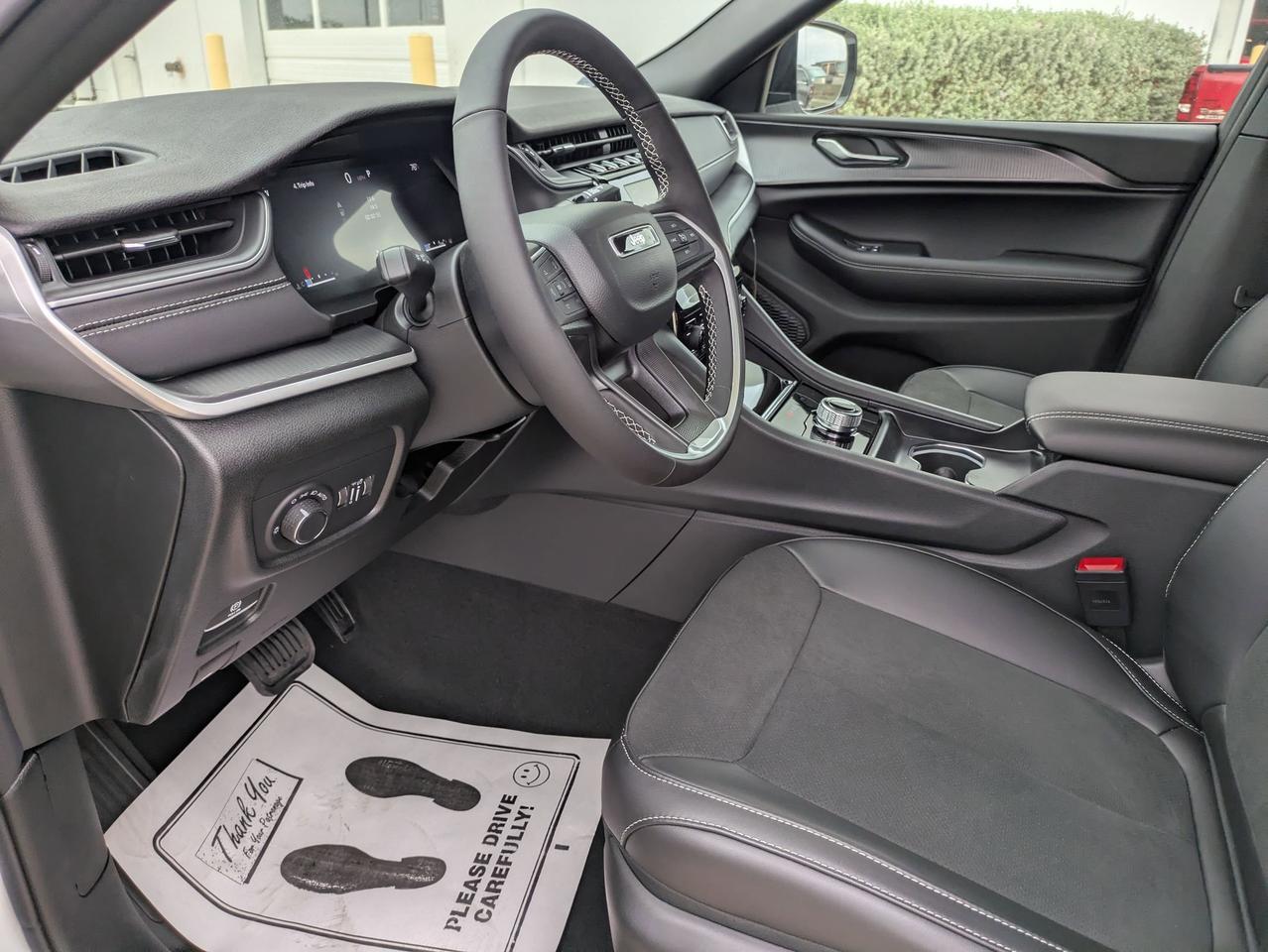 2025 Jeep Grand Cherokee L Altitude X Castroville TX