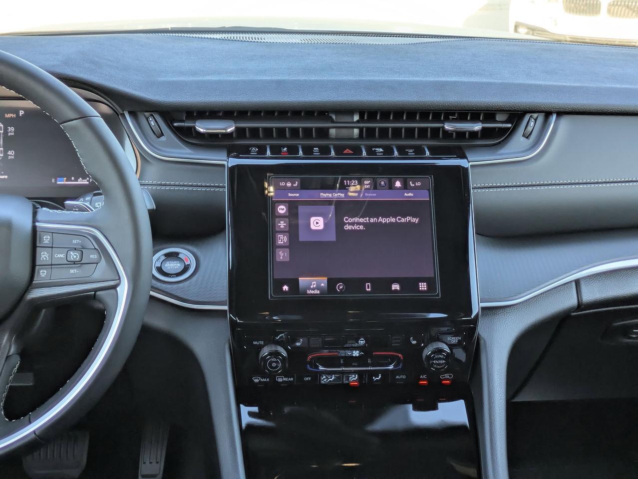 2025 Jeep Grand Cherokee L Altitude X Castroville TX