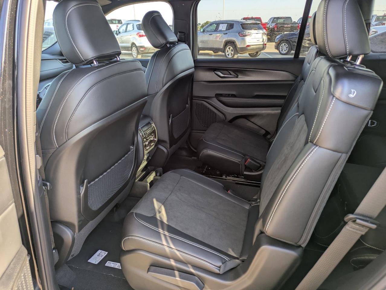 2025 Jeep Grand Cherokee L Altitude X Castroville TX