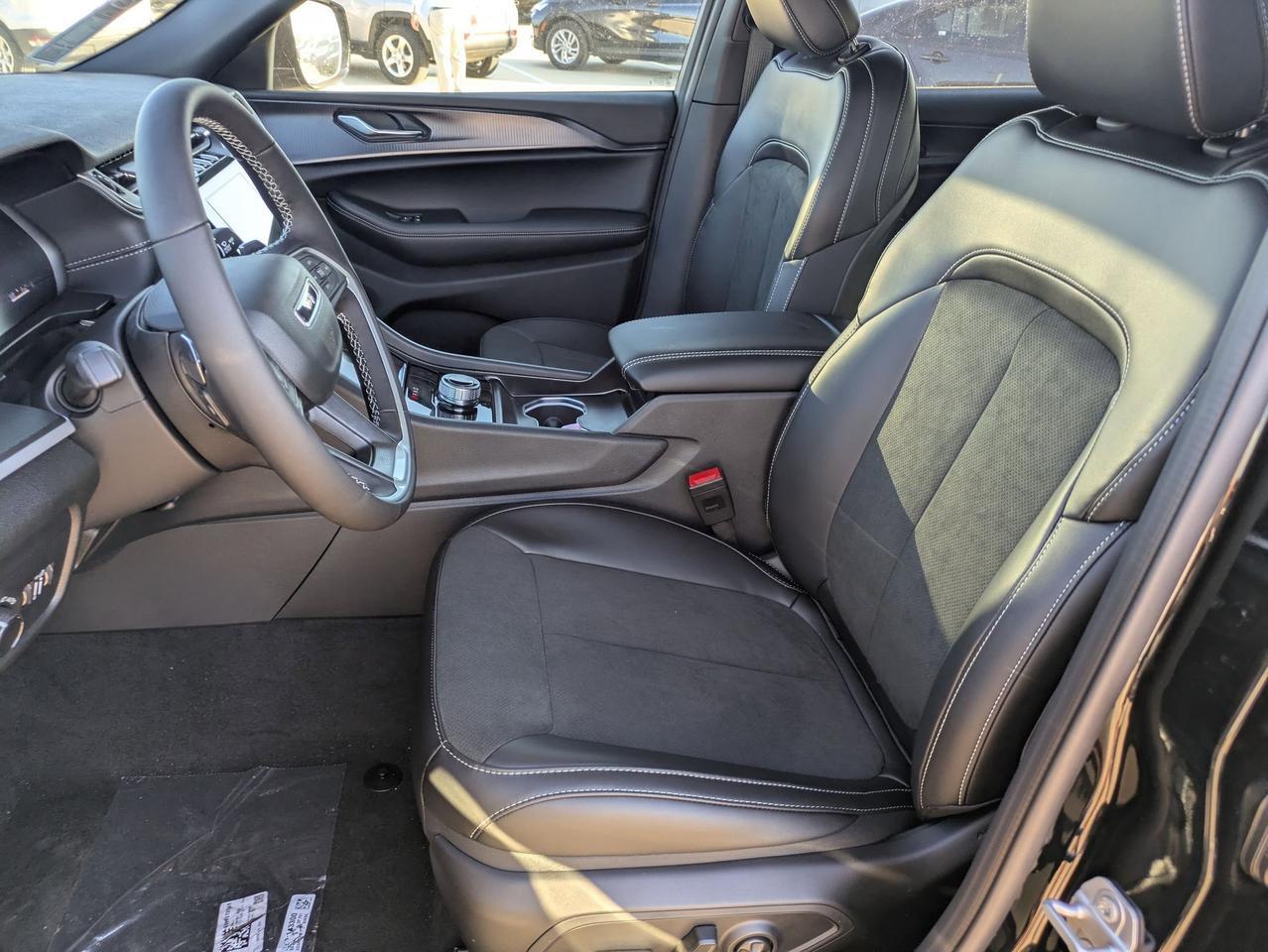 2025 Jeep Grand Cherokee L Altitude X Castroville TX