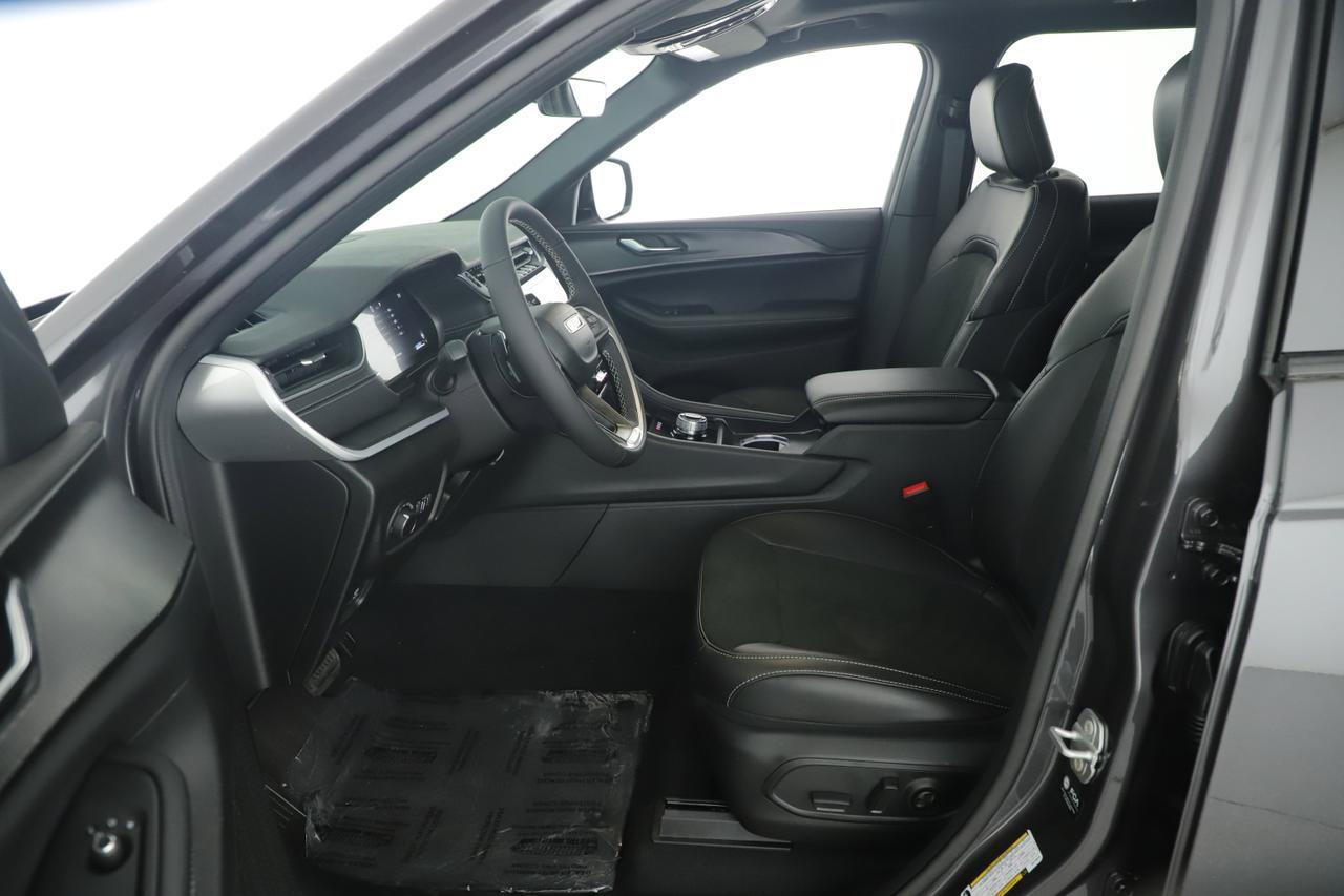 2025 Jeep Grand Cherokee L Altitude X New Braunfels TX