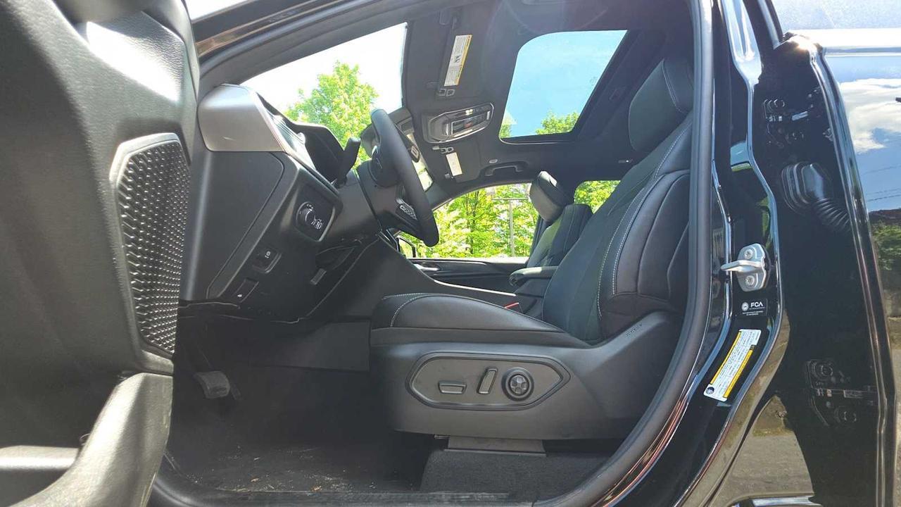 2025 Jeep Grand Cherokee L Altitude X Hudson MA