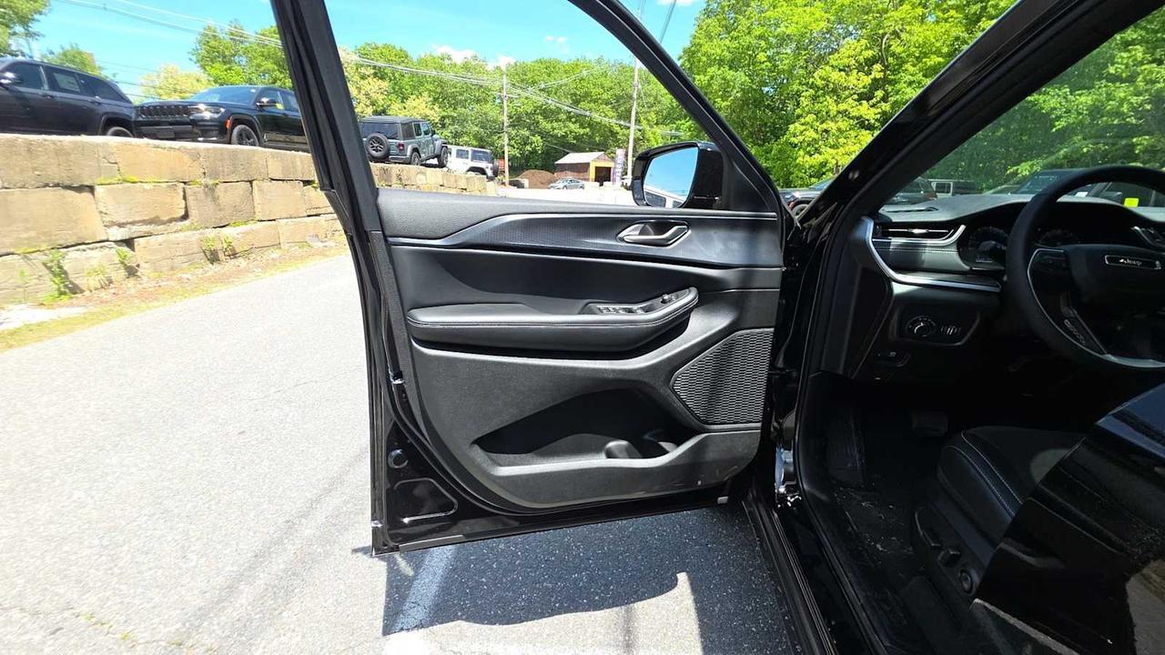 2025 Jeep Grand Cherokee L Altitude X Hudson MA