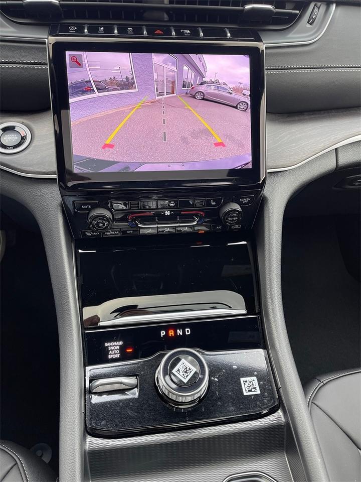 2025 Jeep Grand Cherokee L LIMITED 4X4 Orange MA