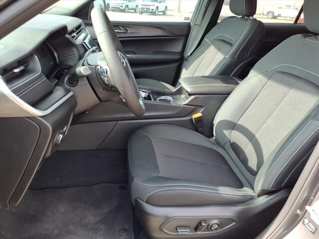 2025 Jeep Grand Cherokee L Laredo  TX