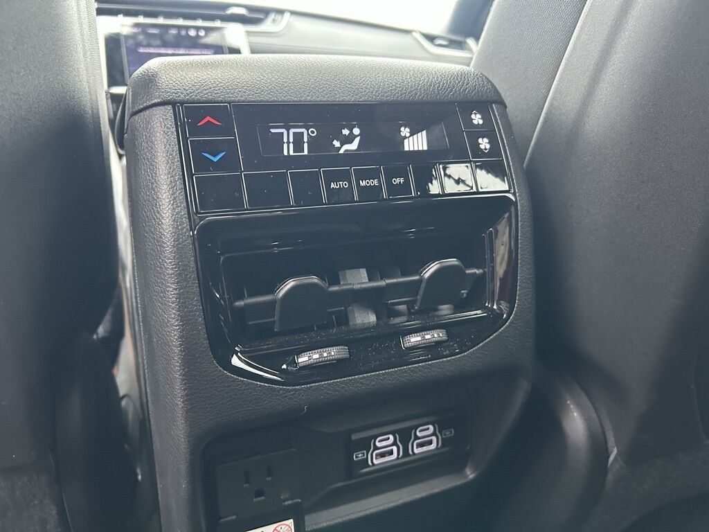 2025 Jeep Grand Cherokee L Laredo Crestwood KY